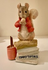 Border Fine Arts Figurine