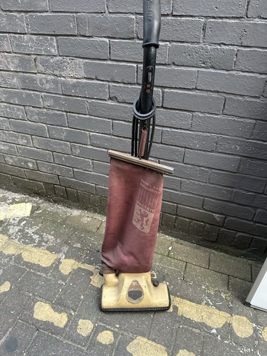 Upright vacuum cleaner - upright,
