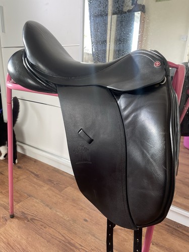Spalding black dressage - 17”,