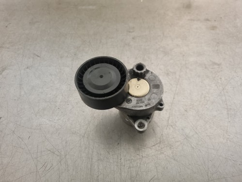 Mercedes e300 w212 auxillary - mercedes,