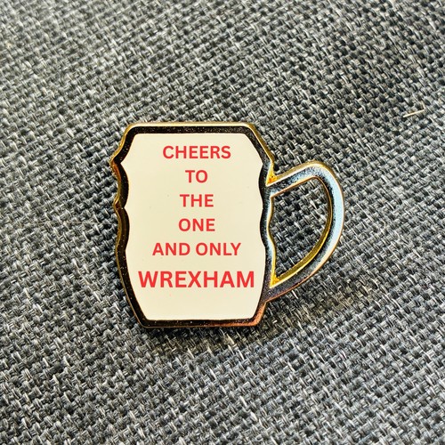 Wrexham pint glass metal - pint,