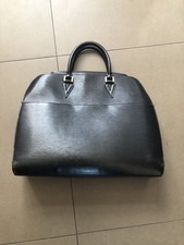 Genuine Louis Vuitton epi