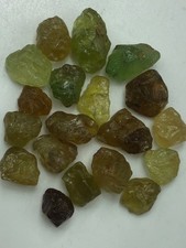67CT Mali Garnet rough Facet