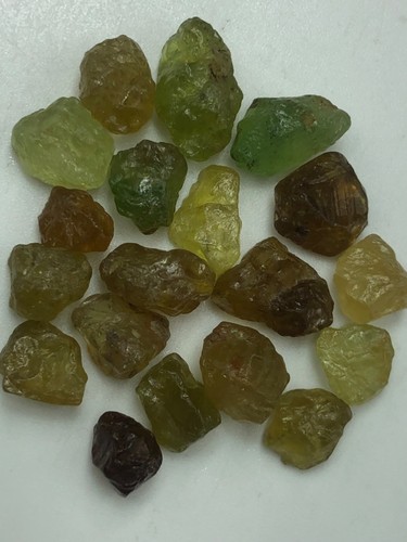 67ct mali garnet rough facet - mali,