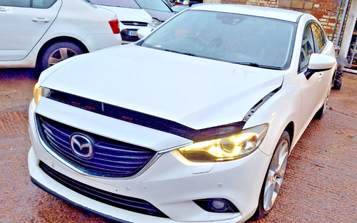 Breaking mazda 2 diesel 6 - breaking,