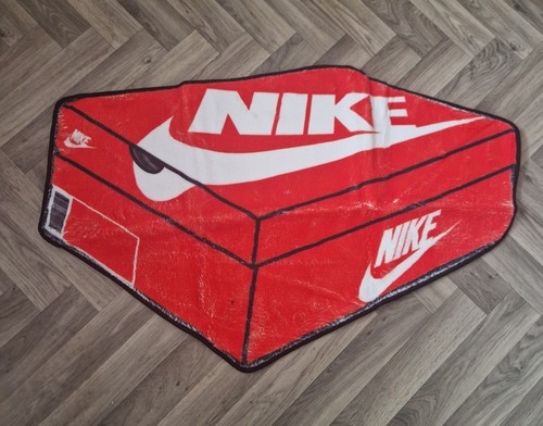 Brand new nike shoes - new,