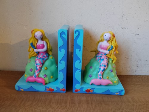 Solid heavy resin mermaid - m&s,