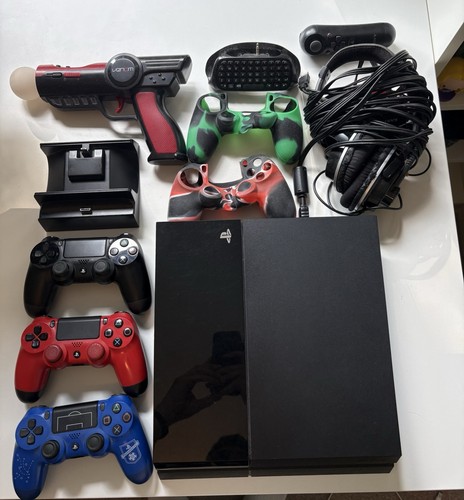 Playstation console bundle - 4,