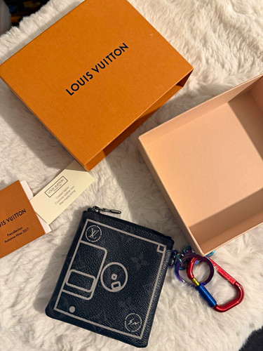 Louis vuitton black - louis,