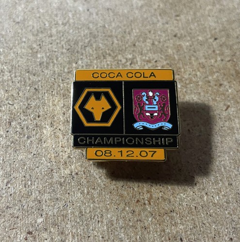 Wolves burnley rare enamel - wolves,