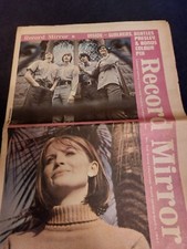 Vintage RECORD MIRROR Magazine 1 APRIL 1967 Sandie Monkees Beatles Elvis Baez G1