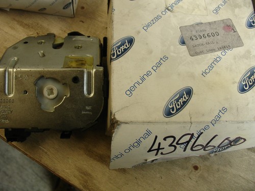 4396600 tailgate boot lid lock - 4396600,