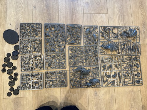 Warhammer 40k tyranids - warhammer,