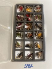 Deer Hair Elk Hair Winged Dry Fly Caddies Clear View Fly Box With 30 New Flies