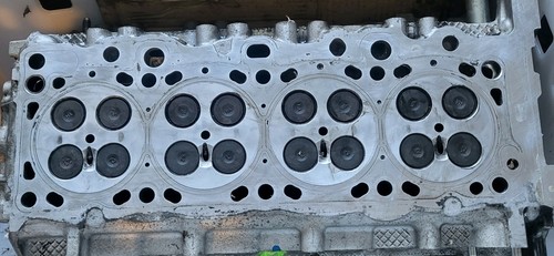 Cylinder head mazda r2aa for - cylinder,