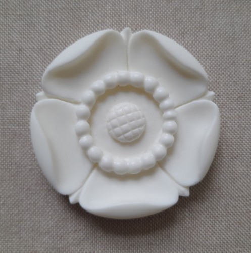 7cm white resin not oak - a,