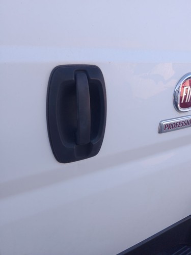 Right rear exterior handle - right,