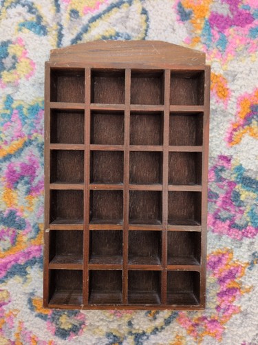 Vintage wooden thimble - wooden, display