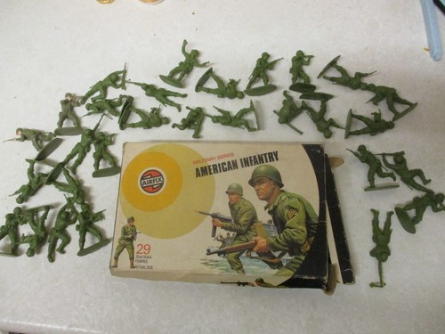 1973 airfix soldiers - airfix, 132