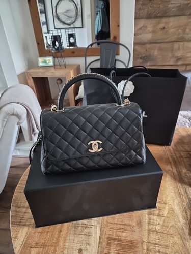 Chanel black leather flap - leather,