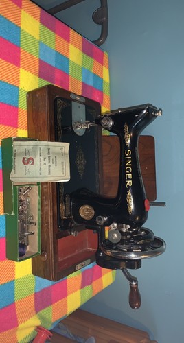 Vintage old antique - vintage, singer