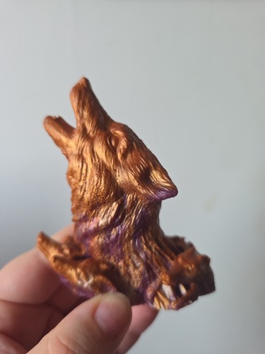 Handmade howling wolf resin - handmade,