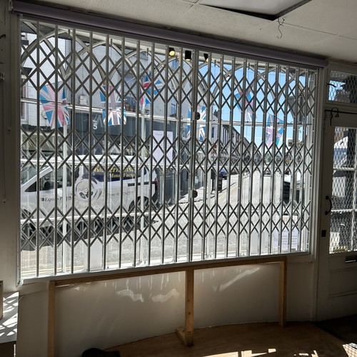 Opening metal window security - window,