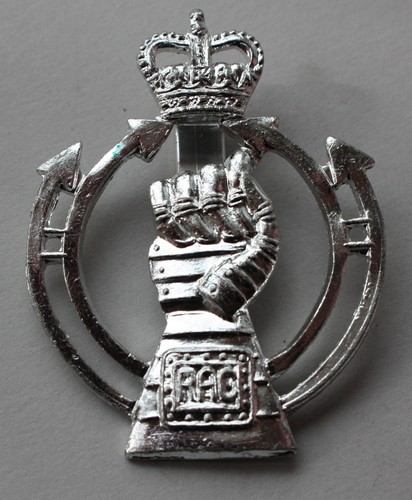 British army royal armoured - royal,