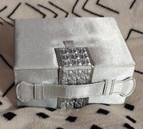 Pretty silver satin - , sequinned