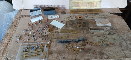 4mm scale white - white, metal