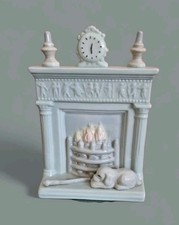 VINTAGE CERAMIC DECORATIVE