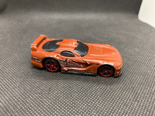 Hot wheels dodge viper srt - hot,