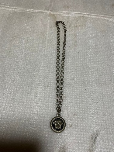 Versace medusa pendant - versace,