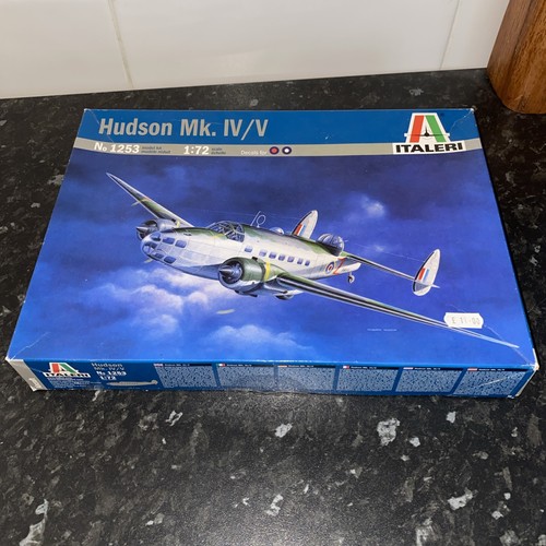 Italeri hudson iv v - italeri, 1:72