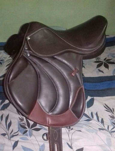 Close contact brown leather - contact,