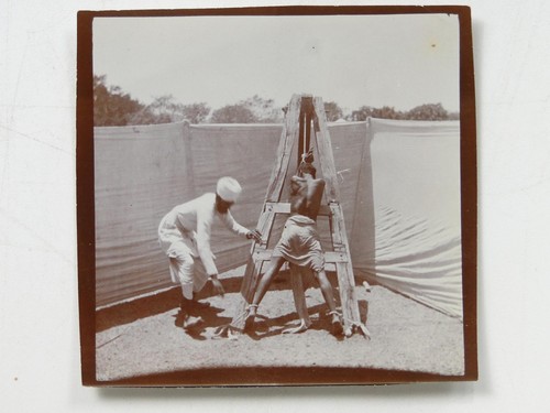 Man tied wooden - tied, corporal