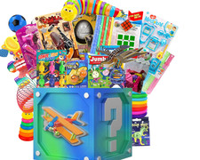 Job Lot Box BRAND NEW Stock 15 Toys Games Clearance Party Bag Stocking Fillers