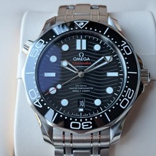 2022 Omega Seamaster 300m Black dial 42mm on steel bracelet - Excellent - FS