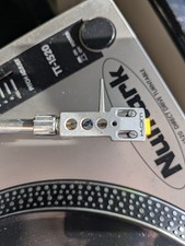 Numark TT1520 Direct Drive Record Deck Turntable X2 DJ, And Vinyl And Fight Case