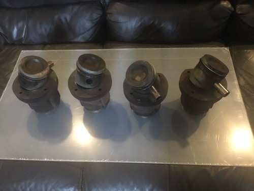 Air cooled pistons and - pistons,