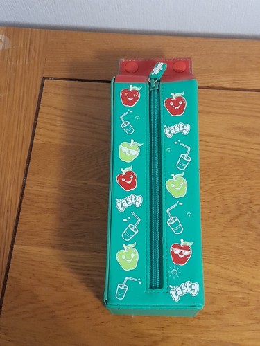 Vintage smiggle apple - , juice
