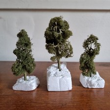 Set Of 3 Trees For OO Gauge Model Railway Scenery