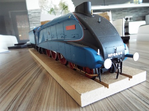 Hattons very rare gauge - rare,