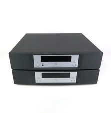 Linn Majik Kontrol preamplifier and Majik DS streamer with remote and cables