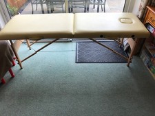 Massage Couch -lightweight and adjustable height 