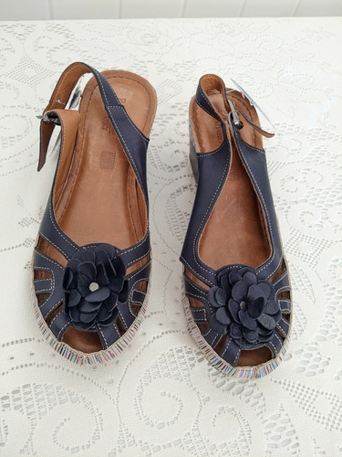 New paver comfort sandals - sandals, size