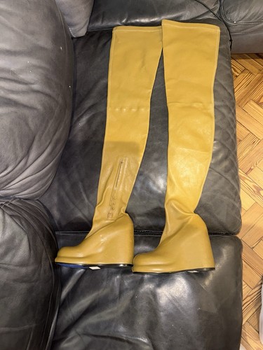 Burberry thigh high - thigh,