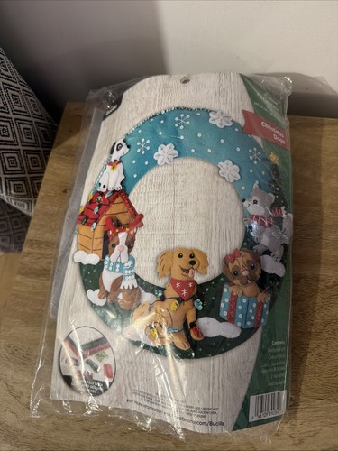 Bucilla felt kit - kit, christmas