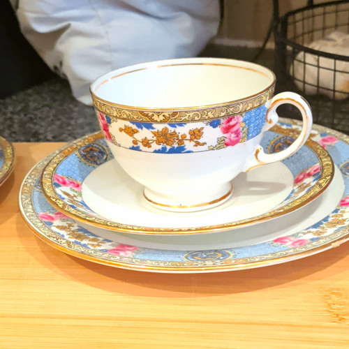 Aynsley bone china tea cup - tea,