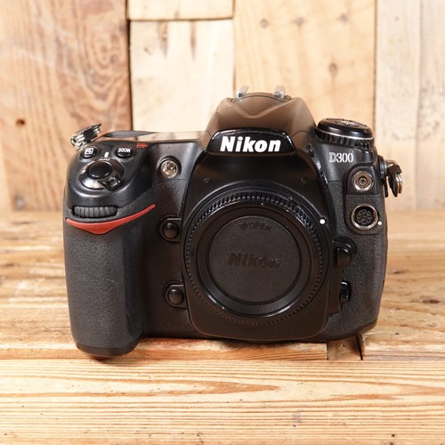 Used nikon d300 - nikon, slr